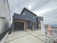 ●2023年10月建築
●オール電化住宅
●太陽光発電有り(ソラトモサービス)7.03kw
●家具・照明リビングエアコン付き