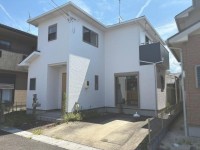 ●2026年2月リフォーム済み
●全居室6帖以上
●南向きバルコニー
●駐車2台可(車種による)