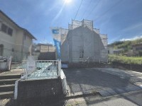 ●2026年9月内外装リフォーム完了予定
●土地面積約80.35坪
●駐車スペース並列4台駐車可能(車種による)
