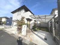 DEMO-01 ●旭化成ホームズ施工の軽量鉄骨造
●太陽光とエネファームのW発電
●2018年6月建築
●庭スペース有り