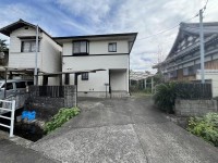 ●JR「守山駅」徒歩14分
●エス・バイ・エル施工の建物
●5LDK