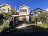 ●全居室6帖以上
●5DK
●駐車スペース有